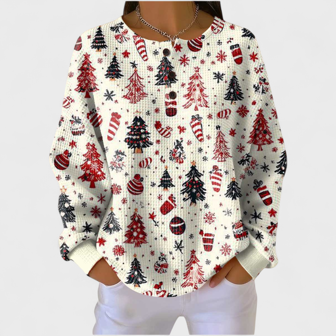 Trude Pullover mit Weihnachtsmotiven – cremefarbener Grund mit kleinen Bäumen, Kugeln, Söckchen und Schneeflocken – Stefan Berlin