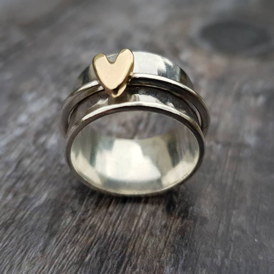 Ring mit Herzmotiv – Stefan Berlin