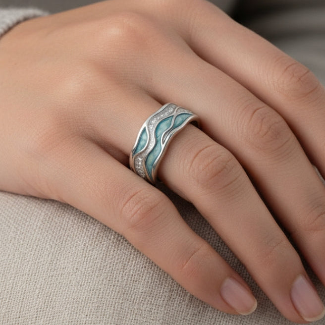 Ring mit Wellenmotiv – Stefan Berlin