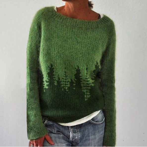 Adelheid Pullover mit Tannen in Waldgrün – tiefes Waldgrün mit einer Reihe dunkler Tannen, die sich über Brust und Rücken zieht – Stefan Berlin