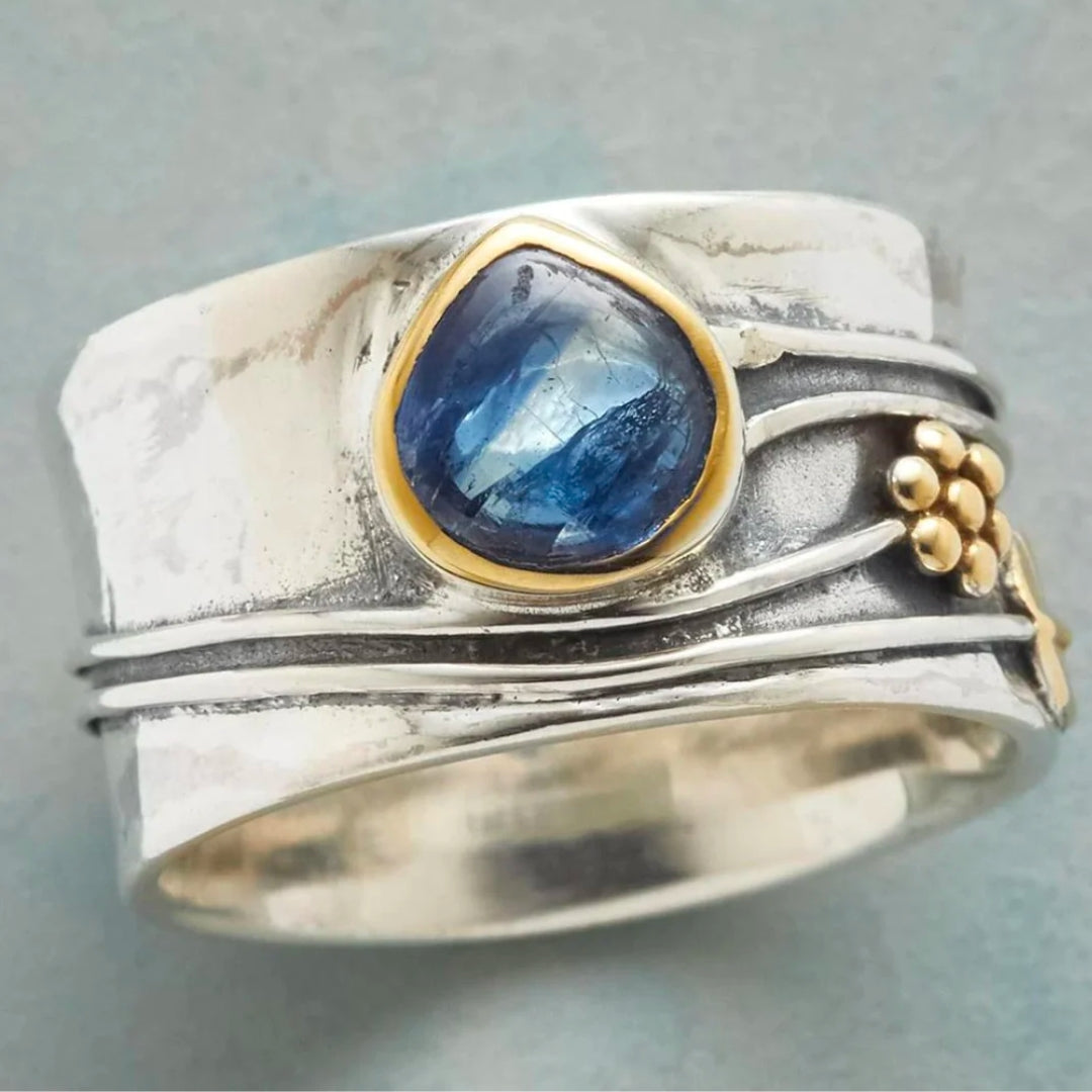 Ring mit blauem Stein – Stefan Berlin