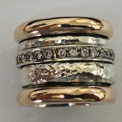 Ring in Hammerschlag-Optik – Stefan Berlin
